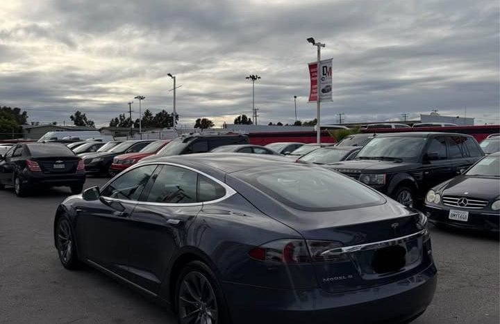 
								2018 Tesla model s 100D Sedan 4D full									