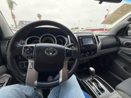 
										2015 Toyota tacoma double cab full									