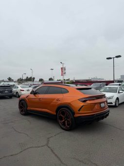 
										2020 Lamborghini urus Sport Utility 4D full									