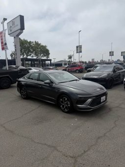 
										2025 Hyundai sonata SEL full									