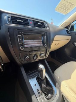 
										2012 Volkswagen jetta full									