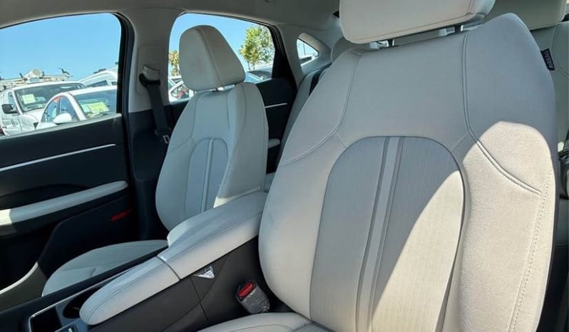 
								2025 Hyundai sonata SEL full									
