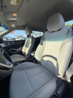 
										2013 Hyundai veloster full									