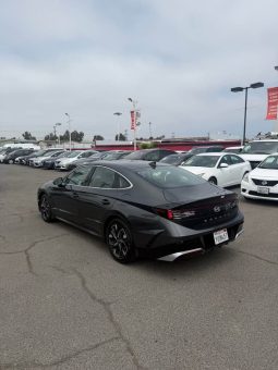 
										2025 Hyundai sonata SEL full									