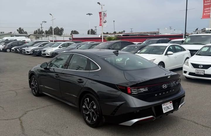 
								2025 Hyundai sonata SEL full									