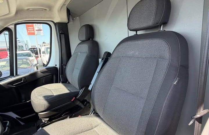 
								2023 Ram promaster 1500 cargo 136 WB full									