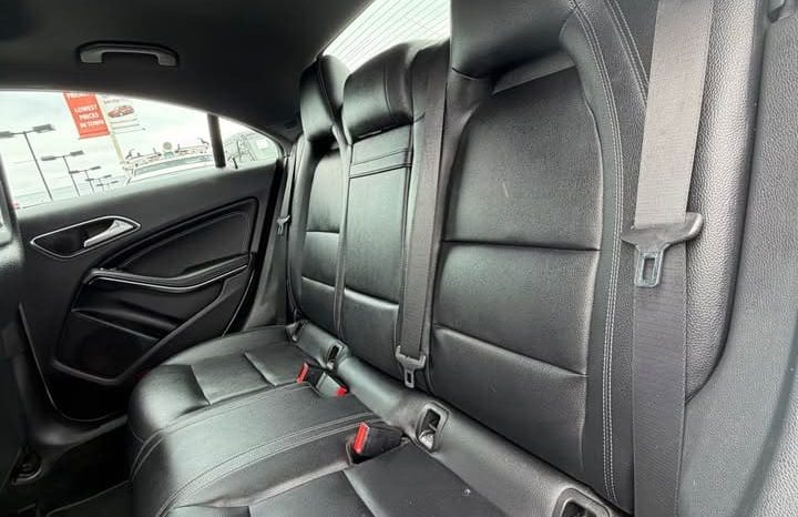 
								2017 Mercedes-Benz cla-class 250 full									