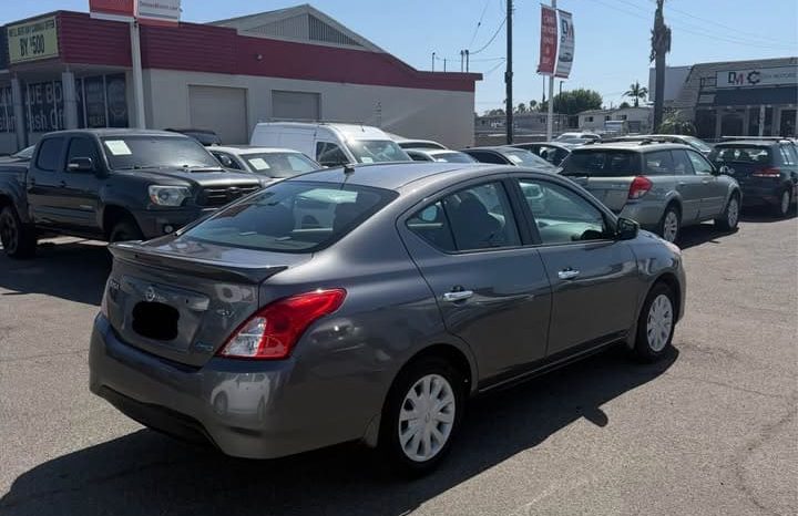 
								2016 Nissan versa full									