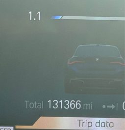 
										2023 BMW i4 full									