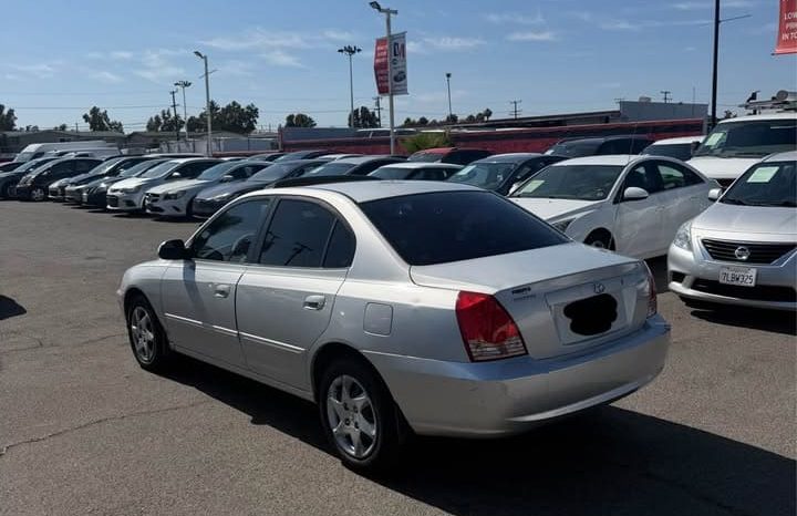 
								2005 Hyundai elantra full									