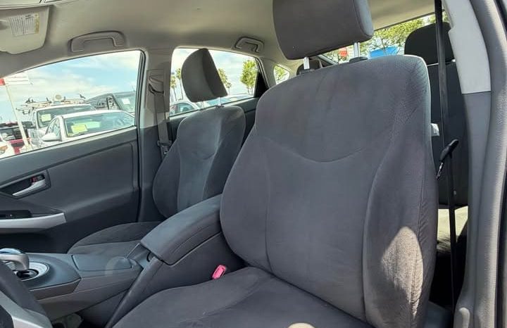 
								2011 Toyota prius full									