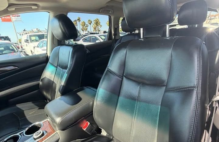 
								2015 Nissan pathfinder Platinum AWD full									