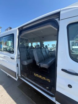 
										2018 Ford transit 350 passenger van XL w/Medium Roof Van 3D full									