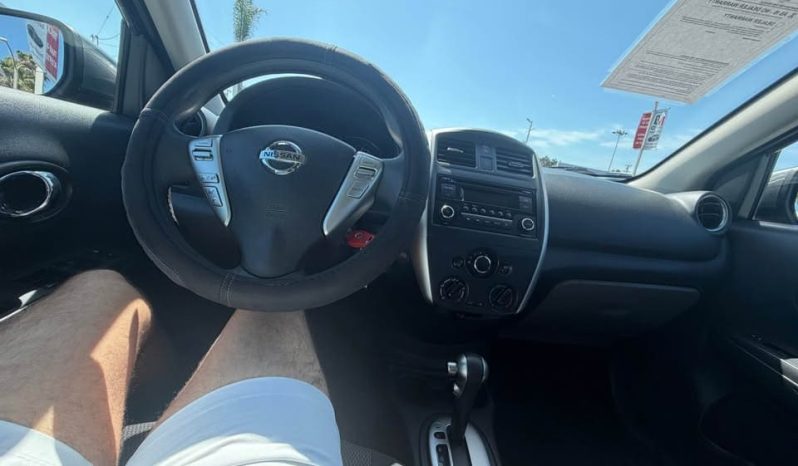 
								2016 Nissan versa full									