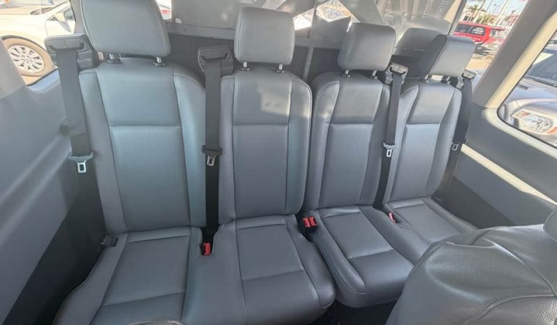 
								2018 Ford transit 350 passenger van XL w/Medium Roof Van 3D full									