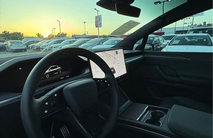 
								2024 Tesla model x Long Range Sport Utility 4D full									