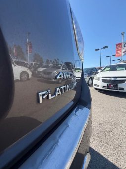 
										2015 Nissan pathfinder Platinum AWD full									