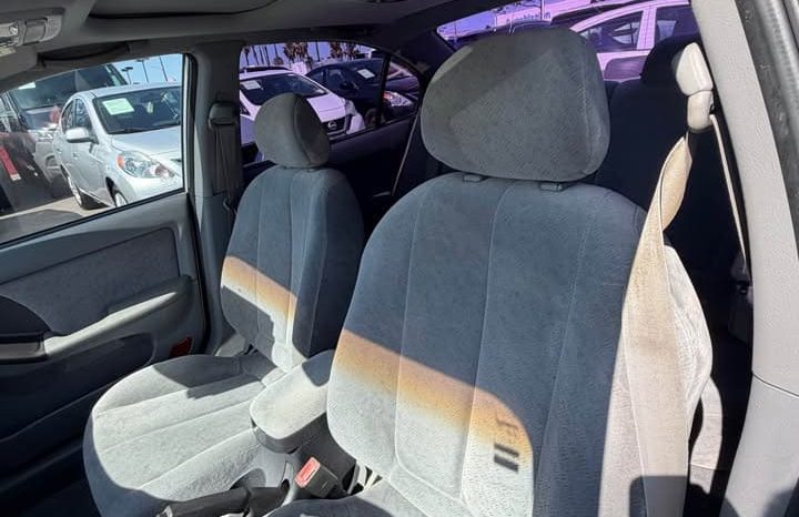 
								2005 Hyundai elantra full									