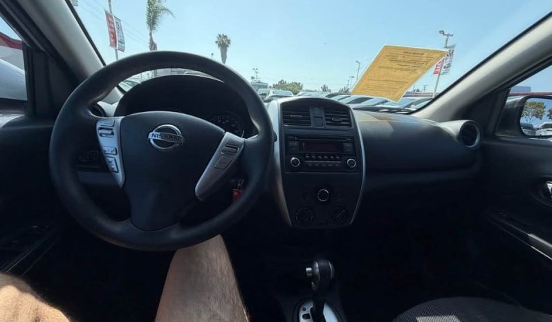 
								2015 Nissan versa full									