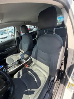 
										2017 Chevrolet volt full									