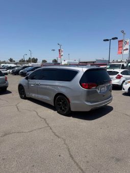 
										2018 Chrysler pacifica full									