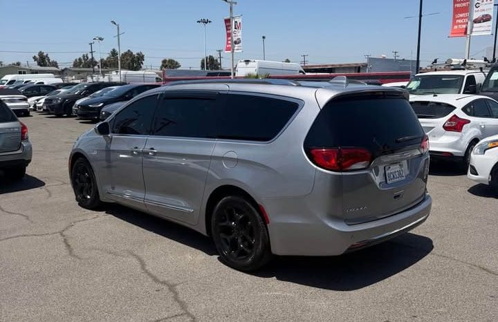 
								2018 Chrysler pacifica full									