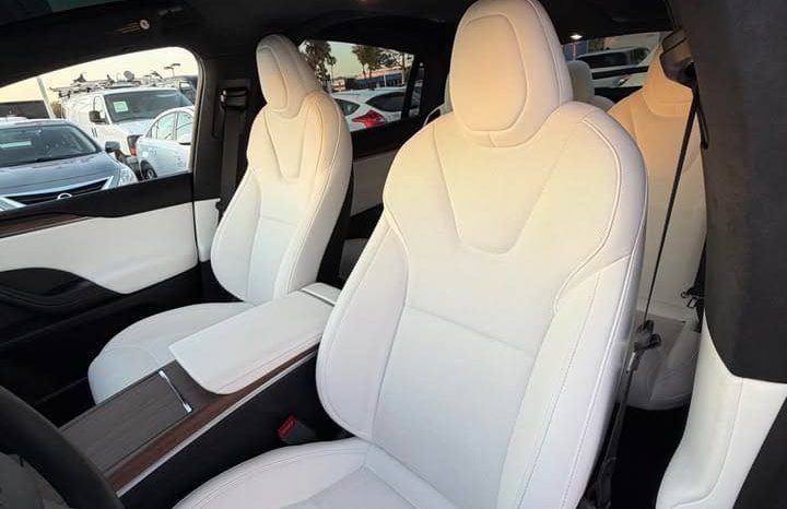 
								2025 Tesla model x Long Range Sport Utility 4D full									