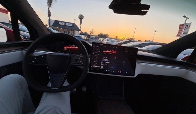 
								2025 Tesla model x Long Range Sport Utility 4D full									