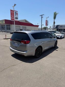 
										2018 Chrysler pacifica full									