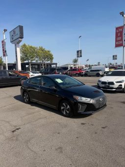 
										2017 Hyundai ioniq hybrid full									