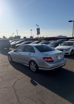 
										2010 Mercedes-Benz c-class C300 full									