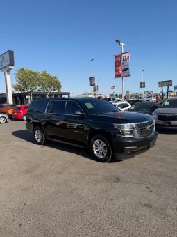 
										2016 Chevrolet suburban LS full									