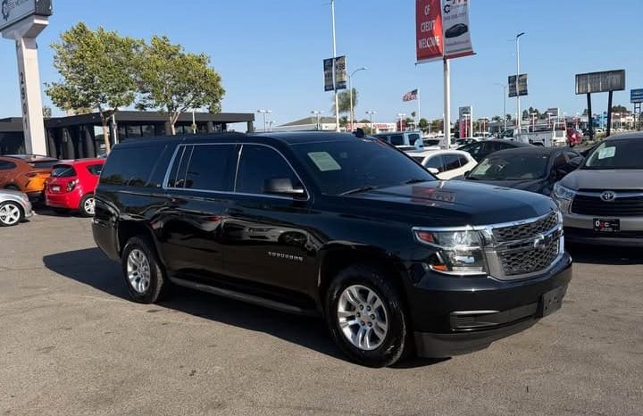 
								2016 Chevrolet suburban LS full									