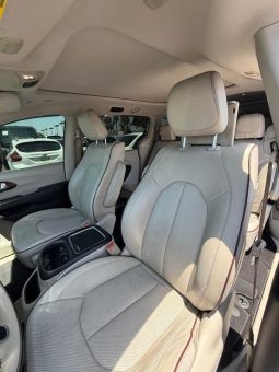 
										2018 Chrysler pacifica full									