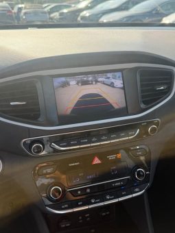 
										2017 Hyundai ioniq hybrid full									