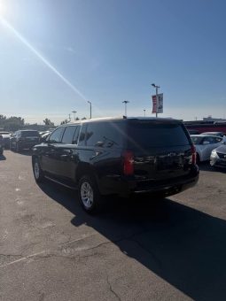 
										2016 Chevrolet suburban LS full									