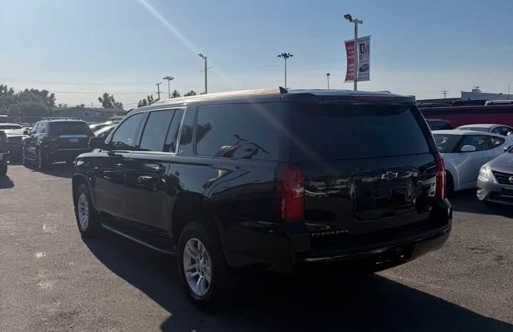 
								2016 Chevrolet suburban LS full									