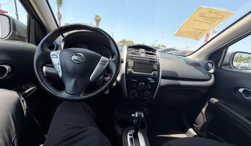 
								2017 Nissan versa full									