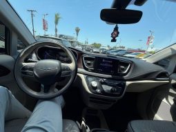 
										2018 Chrysler pacifica full									