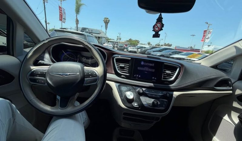 
								2018 Chrysler pacifica full									