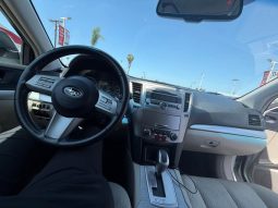 
										2011 Subaru legacy full									