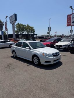 
										2011 Subaru legacy full									