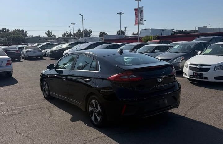 
								2017 Hyundai ioniq hybrid full									