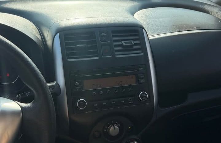 
								2014 Nissan versa note full									