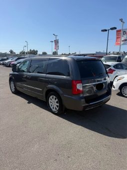 
										2016 Chrysler town & country full									