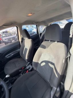 
										2014 Nissan versa note full									