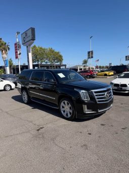 
										2015 Cadillac escalade esv Luxury full									