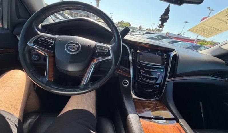
								2015 Cadillac escalade esv Luxury full									