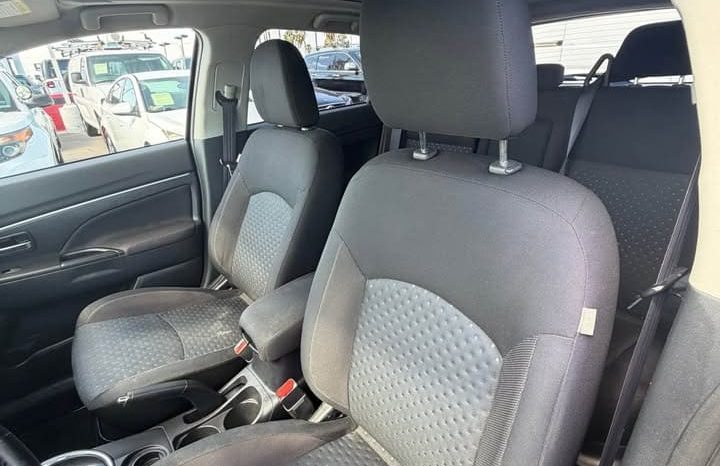 
								2011 Mitsubishi outlander sport full									