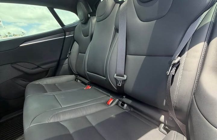 
								2023 Tesla model s Plaid Sedan 4D full									